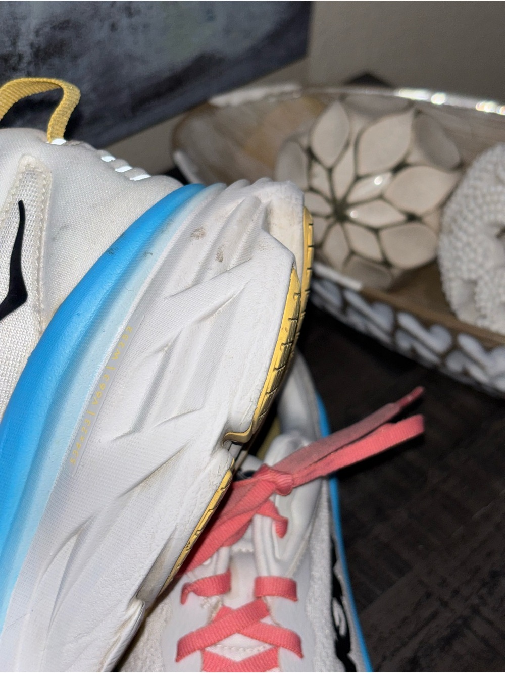 Hoka Bondi 8 running shoes WONENS SZ 10.5 - Picture 11 of 16